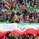 فردی که به پرچم و سرود ملی خدشه وارد می‌کند با ایرانیت خود می‌جنگند